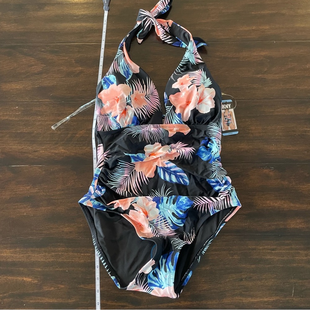 NEW DKNY Ladies Halter Shirred Waist Island Tropical Black Coral, Women’s Size L